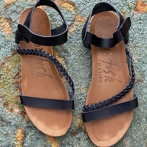 Blowfish black strap sandals!